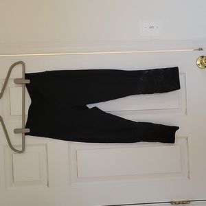 Athleta Capri leggings